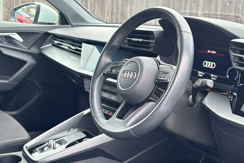 Audi A3 35 Tfsi Technik S Tronic 150 Ps White #6