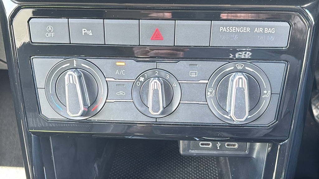 Volkswagen T-Cross Se White #23