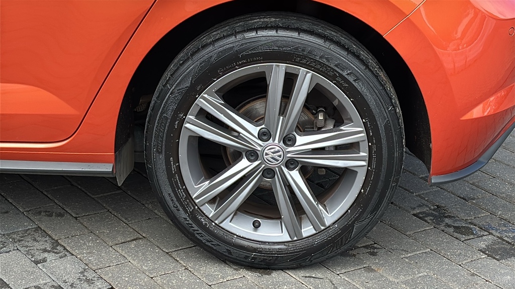 Volkswagen Polo 1.0 Tsi 115 R Line 115 Ps Orange #5