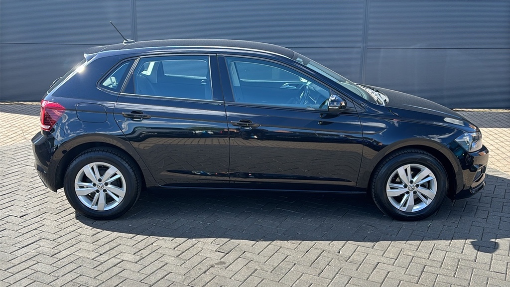 Volkswagen Polo 1.0 Tsi 95 Se Tech Edition 95 Ps Black #4
