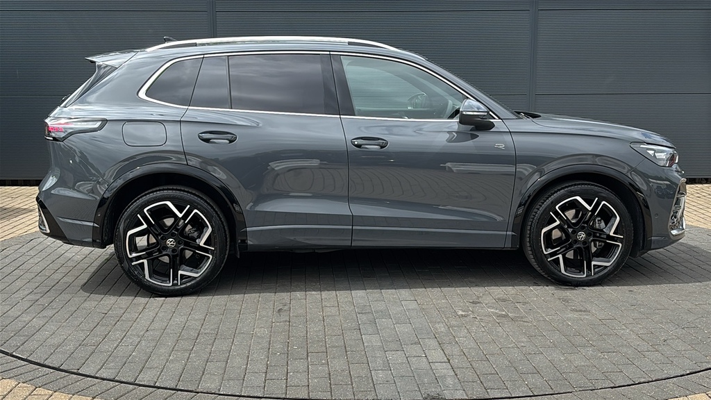 Volkswagen Tiguan 2.0 Tdi R-line Dsg 0 Ps Grey #4