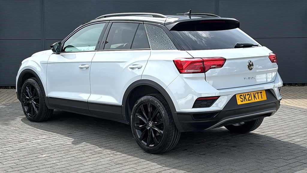 Volkswagen T-Roc 1.5 Tsi Evo Black Edition Dsg 150 Ps Silver #3