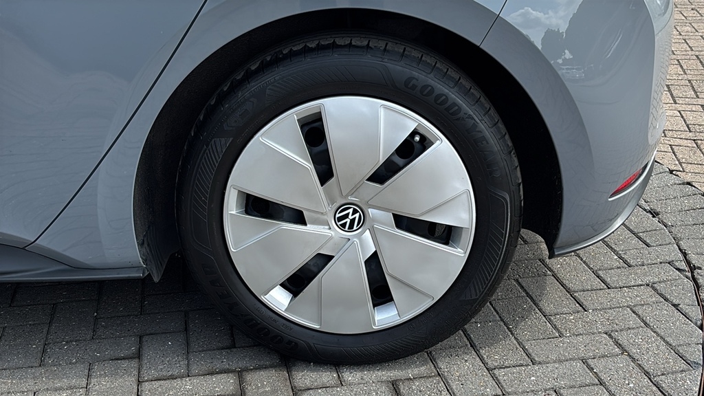 Volkswagen ID.3 107Kw Family Pro 58Kwh 145 Ps Grey #5