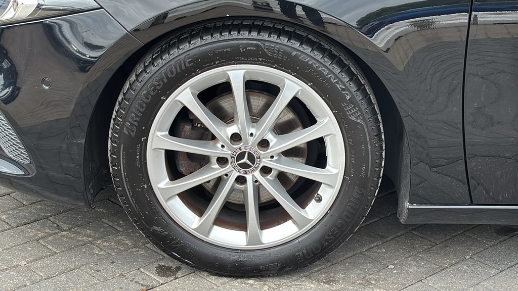 Mercedes-Benz A Class A180d Sport Executive 116 Ps Black #5