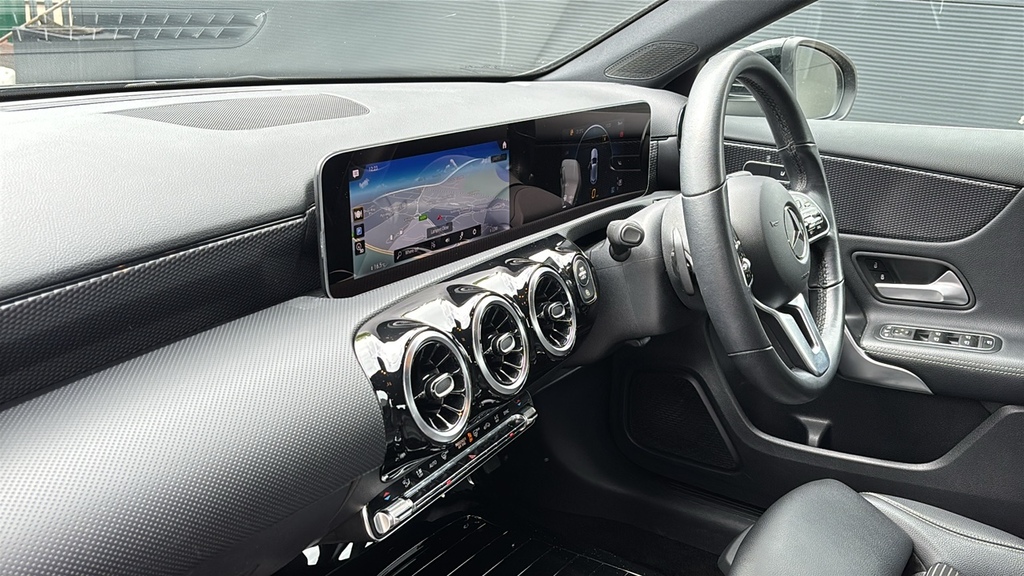Mercedes-Benz A Class A180d Sport Executive 116 Ps Black #2