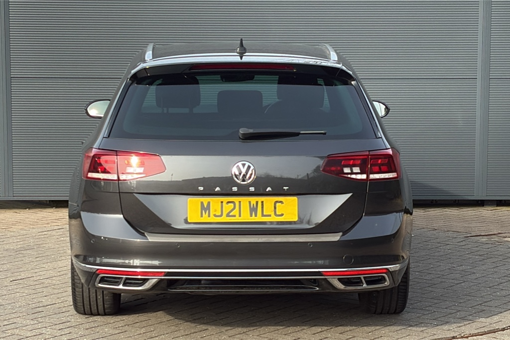 Volkswagen Passat Sel 2.0Tdi S Grey #8