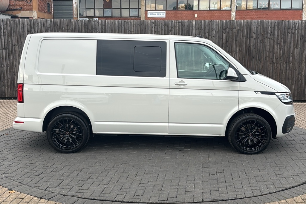 Volkswagen Transporter 2.0 Bitdi 204 Highline Kombi Van Dsg 204 Ps Grey #4
