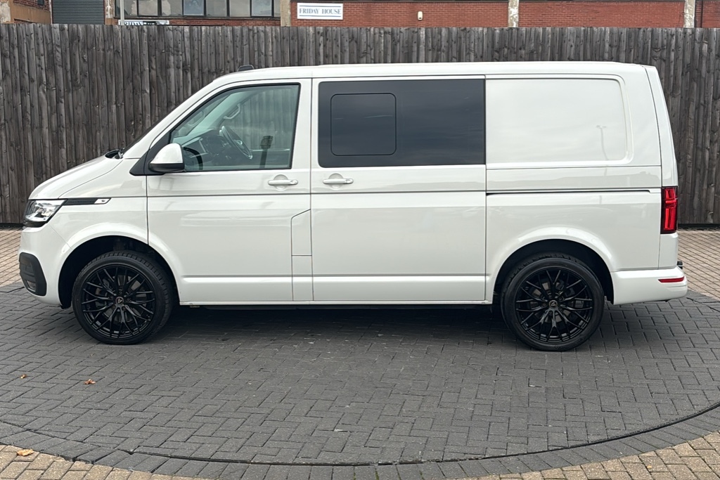 Volkswagen Transporter 2.0Bitdi 204 Highline Van Dsg, Check The Spec, Ide Black #13