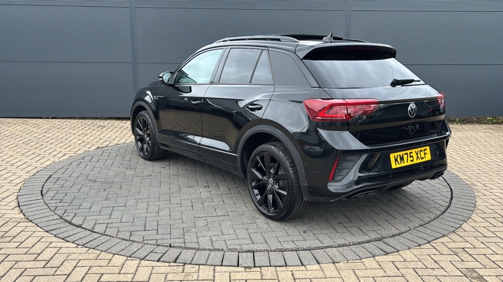 Volkswagen T-Roc 1.5 Tsi Black Edition Plus Dsg 150 Ps Black #3