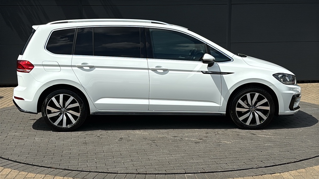 Volkswagen Touran 2.0 Tdi R-line Dsg 7 Speed 150 Ps White #4