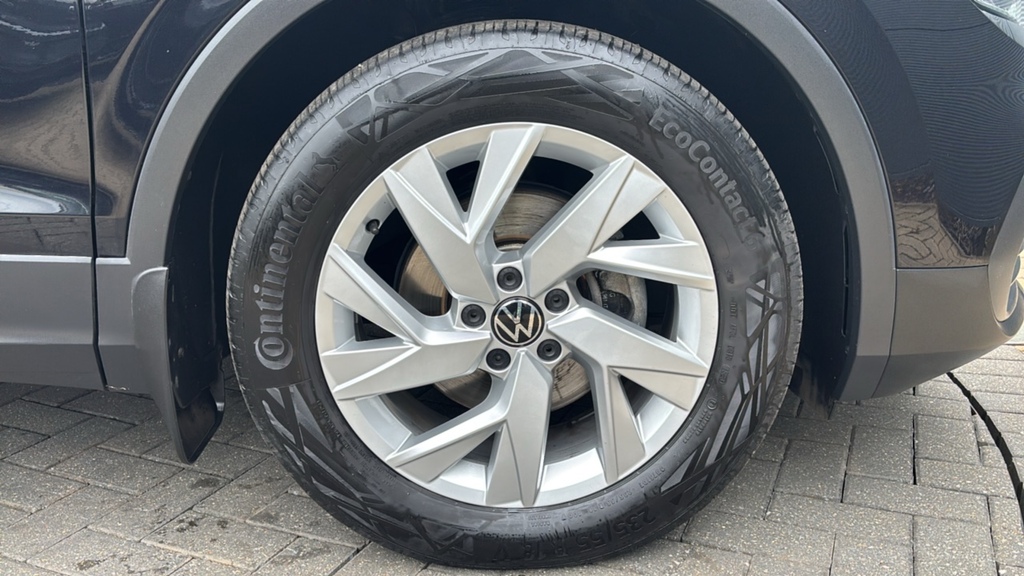 Volkswagen Tiguan 2.0 Tdi Life 150 Ps Black #5
