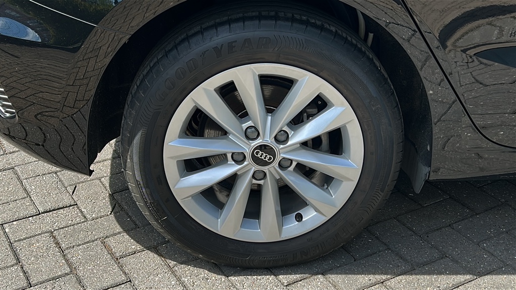 Audi A3 35 Tfsi Technik S Tronic 150 Ps Black #5