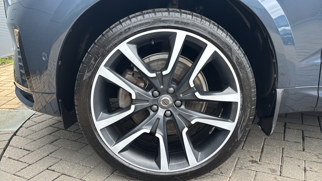 Volvo XC60 2.0 T8 455 Recharge Phev R Design Pro Awd Blue #5