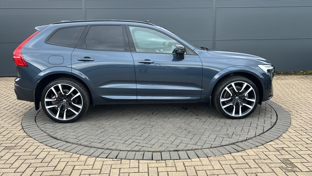 Volvo XC60 2.0 T8 455 Recharge Phev R Design Pro Awd Blue #4
