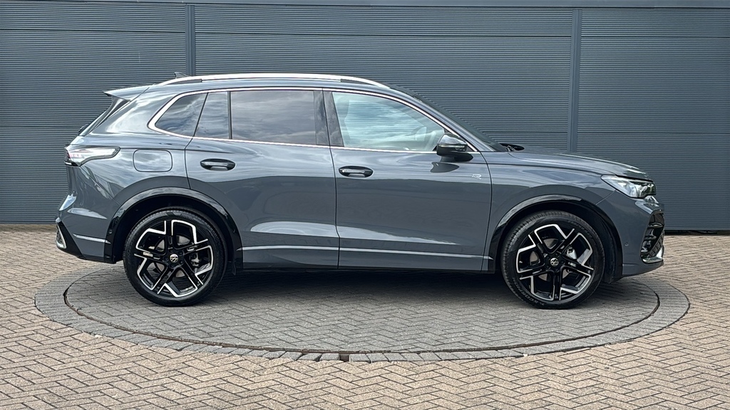 Volkswagen Tiguan 1.5 Etsi 150 R-line Dsg 150 Ps Grey #4