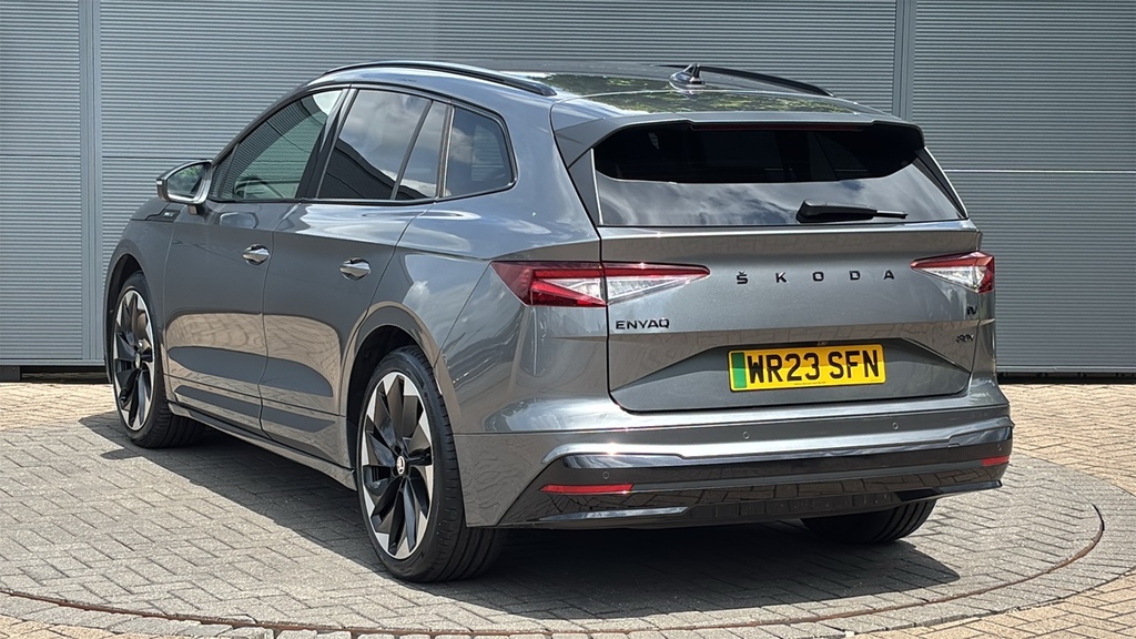 Skoda ENYAQ 195Kw 80X Sportline 82Kwh 4X4 265 Ps Grey #3