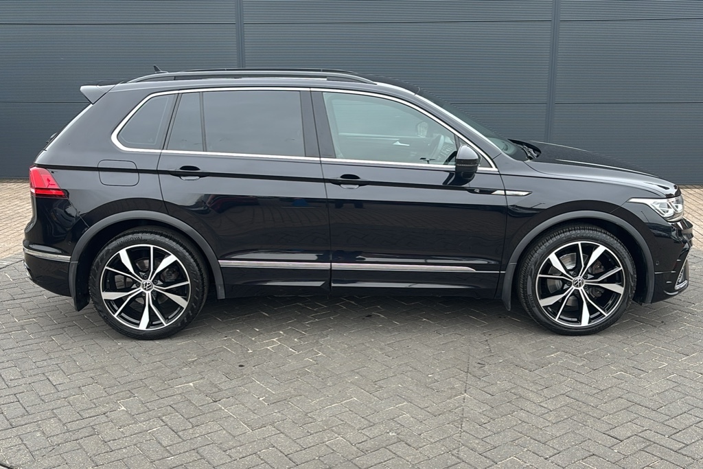 Volkswagen Tiguan 2.0 Tdi 200 4Motion R-line Dsg 200 Ps Black #4