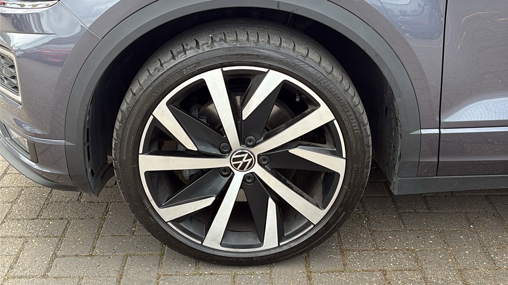 Volkswagen T-Roc 1.5 Tsi R-line Dsg 150 Ps Grey #5