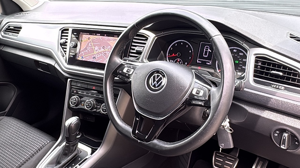 Volkswagen T-Roc 1.5 Tsi Evo Active Dsg 150 Ps Grey #6