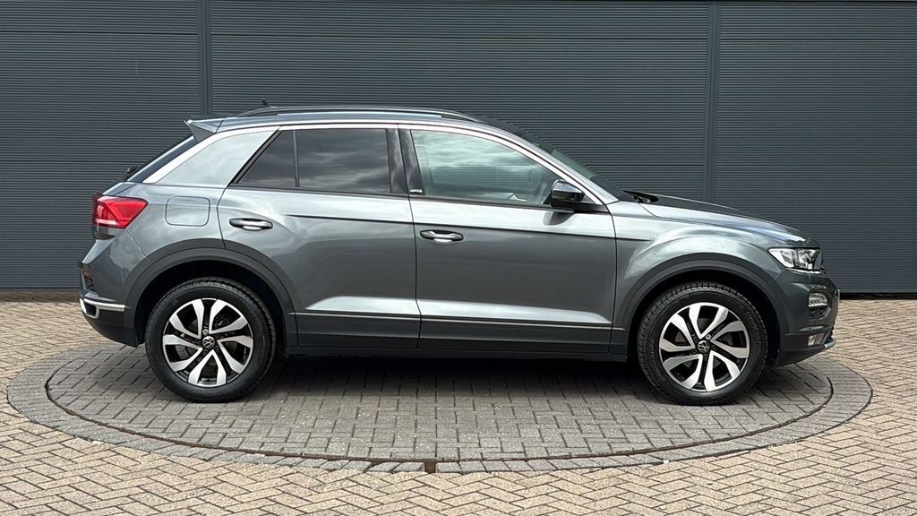 Volkswagen T-Roc 1.5 Tsi Evo Active Dsg 150 Ps Grey #4