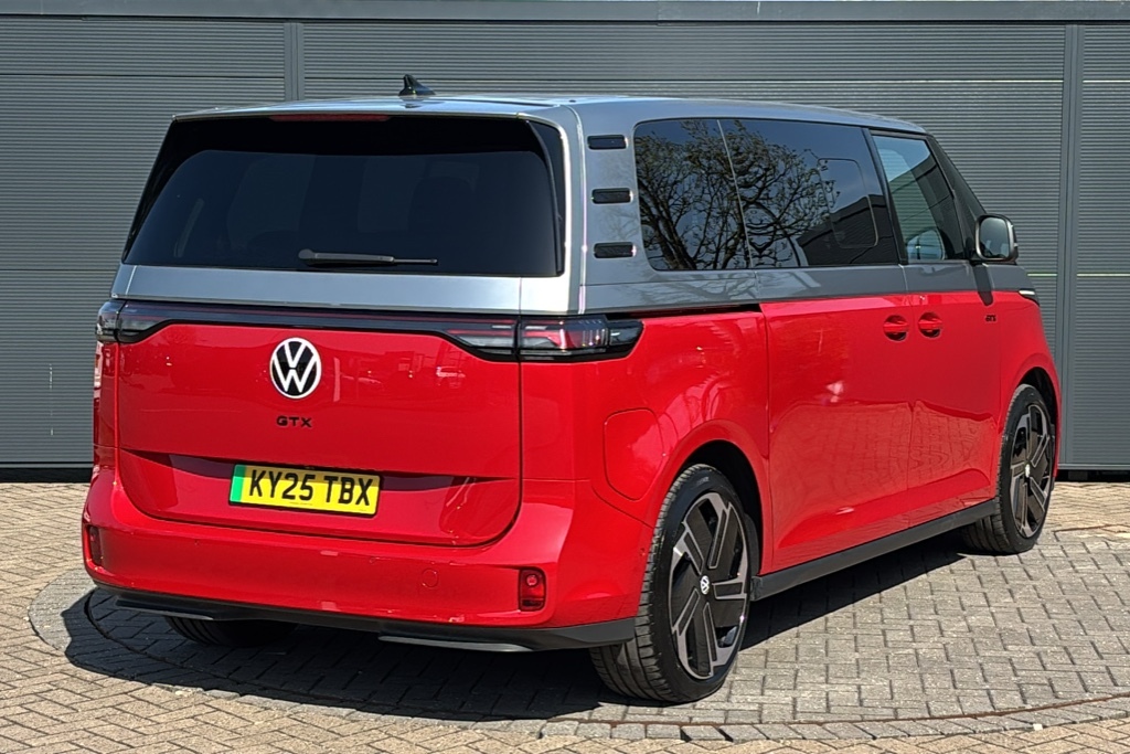 Volkswagen ID.Buzz Pro 79Kwh Gtx Mpv 4Motion Red #15