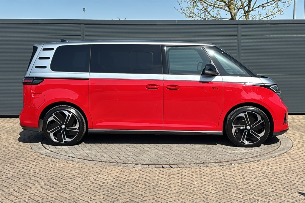 Volkswagen ID.Buzz 250Kw Gtx Pro 86Kwh 4Motion Lwb 6 Seat Red #4