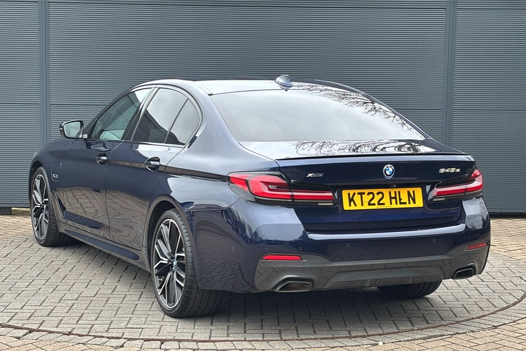 BMW 5 Series 545E Xdrive M Sport 394 Ps Blue #3