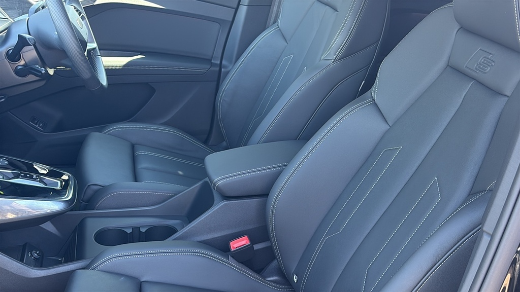 Audi Q4 E Tron 210Kw 45 82Kwh Sport Leather 2026 Grey #12