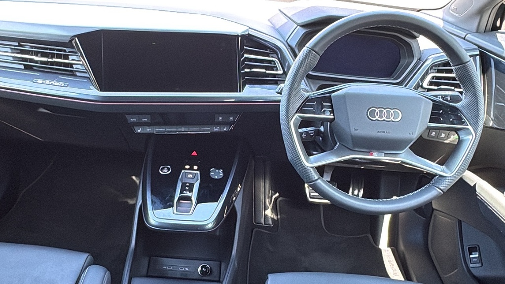Audi Q4 E Tron 210Kw 45 82Kwh Sport Leather 2026 Grey #10