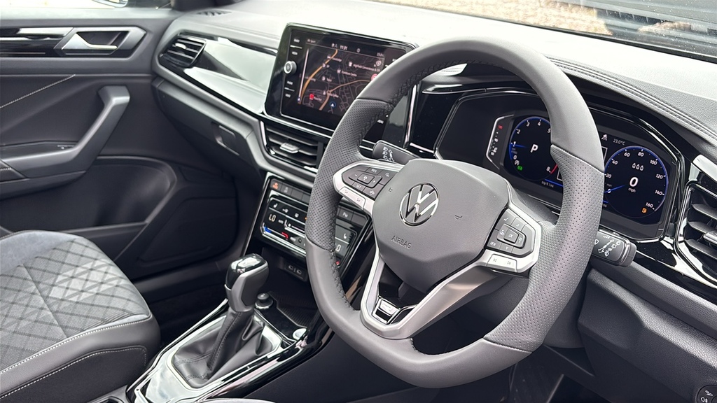 Volkswagen T-Roc 1.5 Tsi Black Edition Plus Dsg 150 Ps Black #6