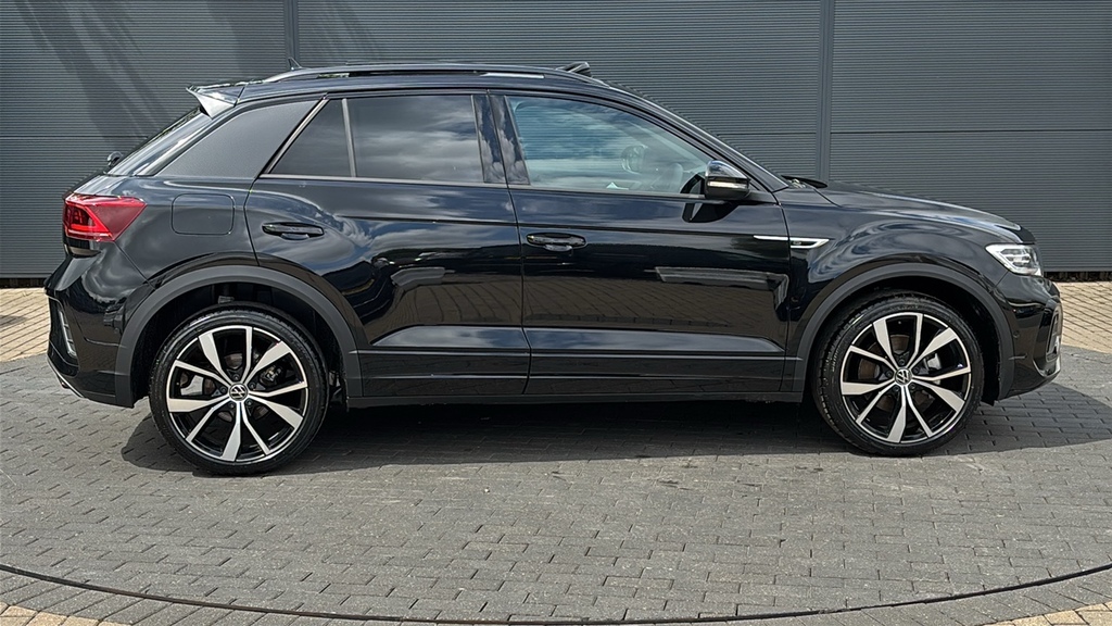 Volkswagen T-Roc 1.5 Tsi Black Edition Plus Dsg 150 Ps Black #4