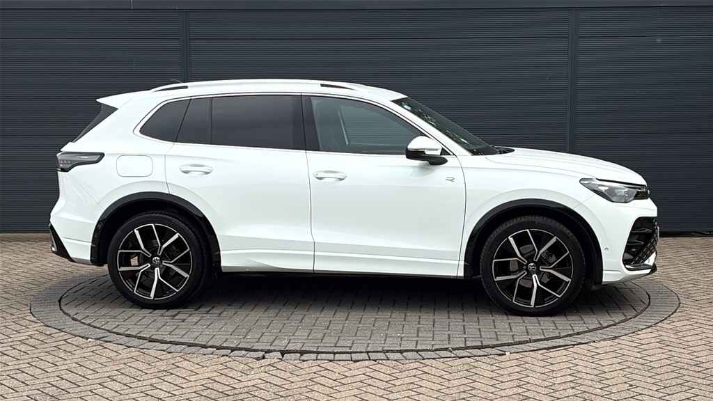 Volkswagen Tiguan 1.5 Etsi 150 R-line Dsg 150 Ps White #4