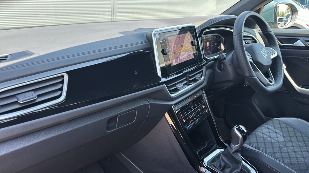Volkswagen T-Roc 1.5 Tsi R-line 150 Ps Blue #2