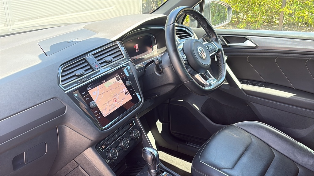 Volkswagen Tiguan 2.0 Tdi 190 4Motion R Line Dsg 190 Ps Grey #2