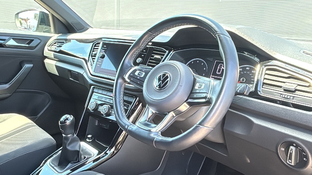 Volkswagen T-Roc 1.5 Tsi Evo Black Edition 150 Ps Grey #6