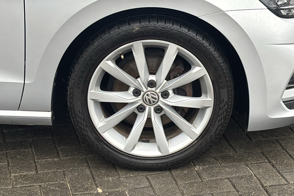 Volkswagen Golf 1.5 Tsi Evo 150 Gt Dsg 150 Ps FL19XRK Silver #5
