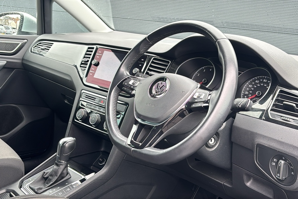 Volkswagen Golf 1.5 Tsi Evo 150 Gt Dsg 150 Ps FL19XRK Silver #6