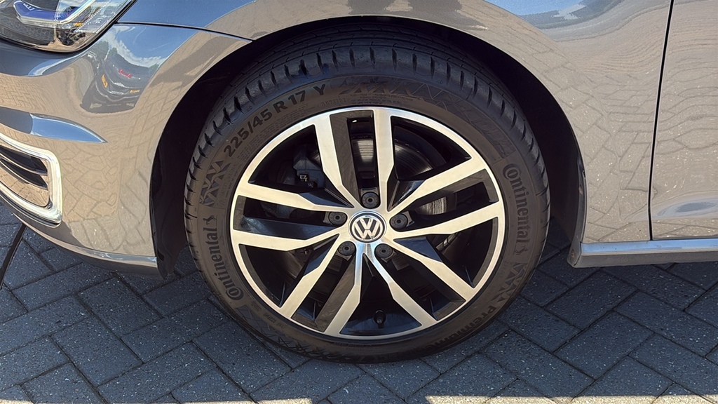Volkswagen e-Golf 99Kw E-golf 35Kwh 135 Ps Grey #5