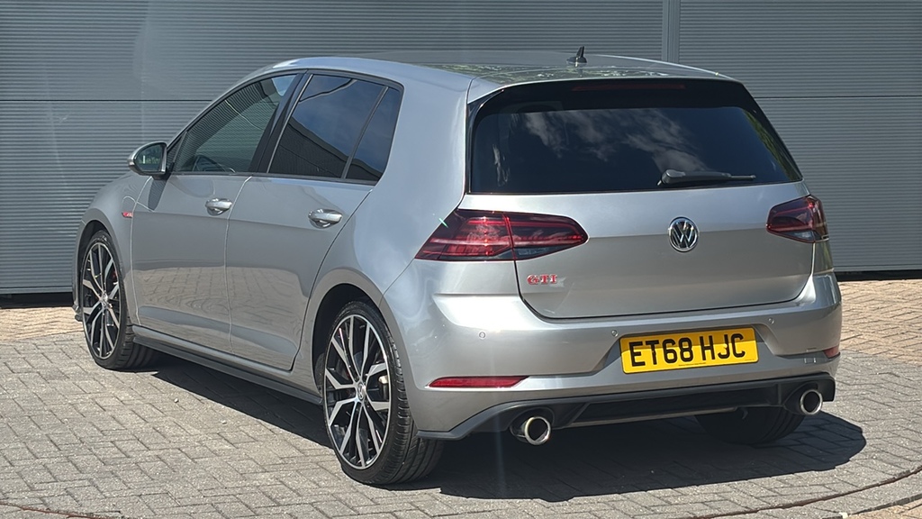 Volkswagen Golf 2.0 Tsi 245 Gti Performance Dsg 245 Ps ET68HJC Silver #3