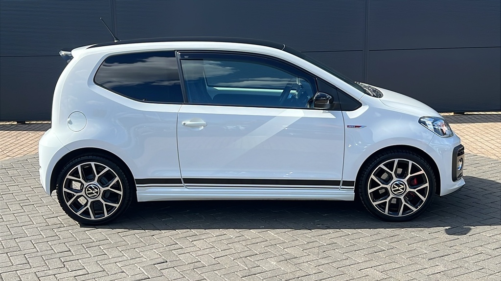Volkswagen Up 1.0 115Ps Up Gti 115 Ps Black #4