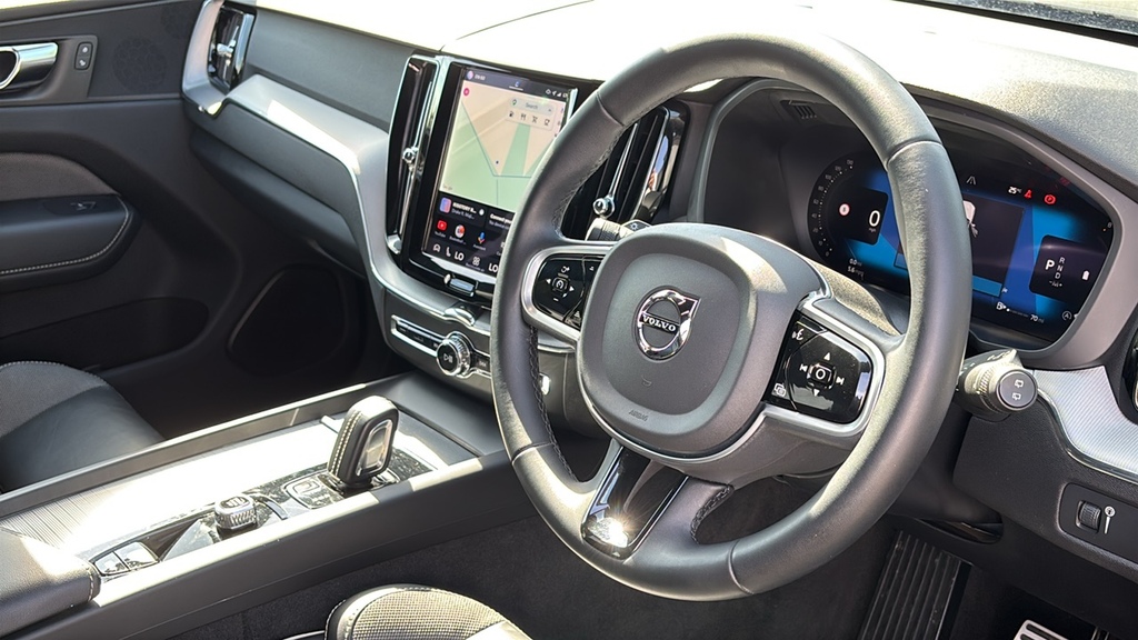 Volvo XC60 2.0 B5p R Design Geartronic 0 Ps Black #6