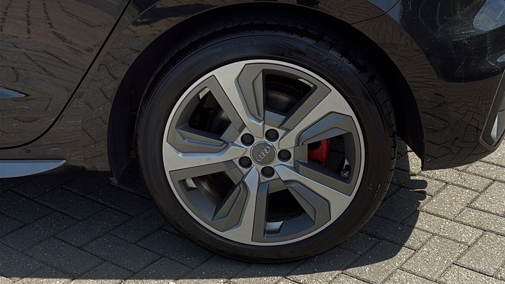Audi A1 40 Tfsi S Line Competition S Tronic 0 Ps Black #5