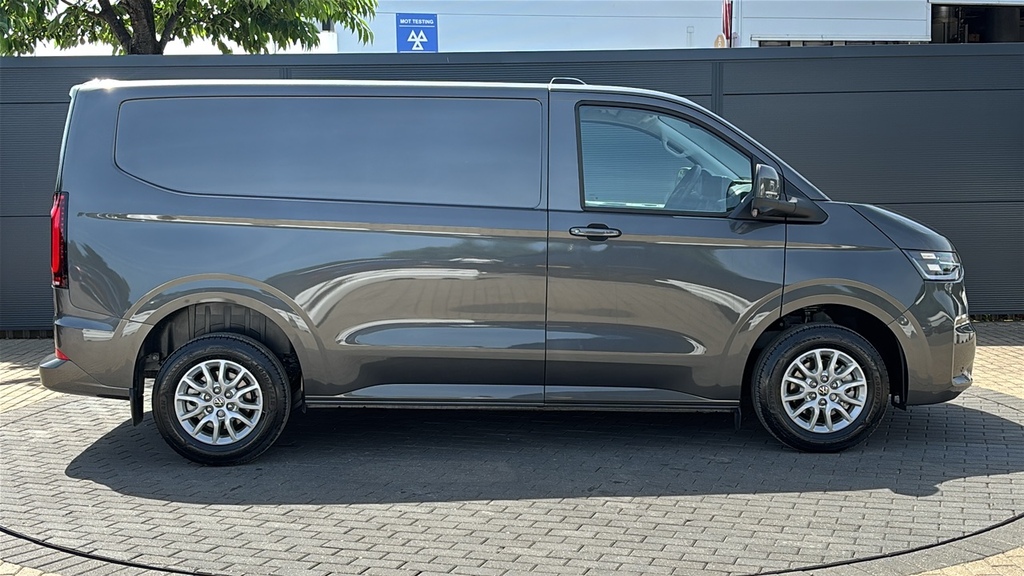Volkswagen Transporter 2.0 Tdi 150 Commerce Pro Van 4Motion 150 Ps Grey #4
