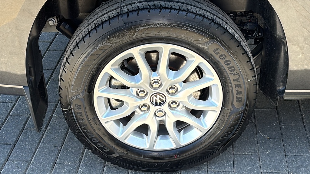 Volkswagen Transporter 2.0 Tdi 150 Commerce Pro Van 4Motion 150 Ps Grey #5