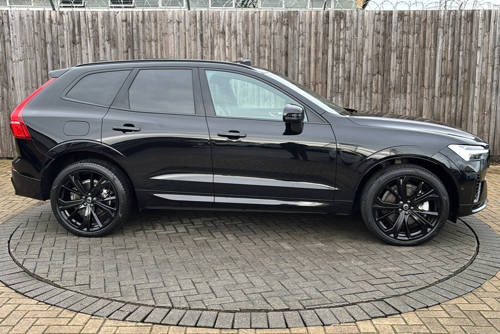 Volvo XC60 2.0 T6 350 Rc Phev Plus Black Ed Awd Gtron 35 Black #4