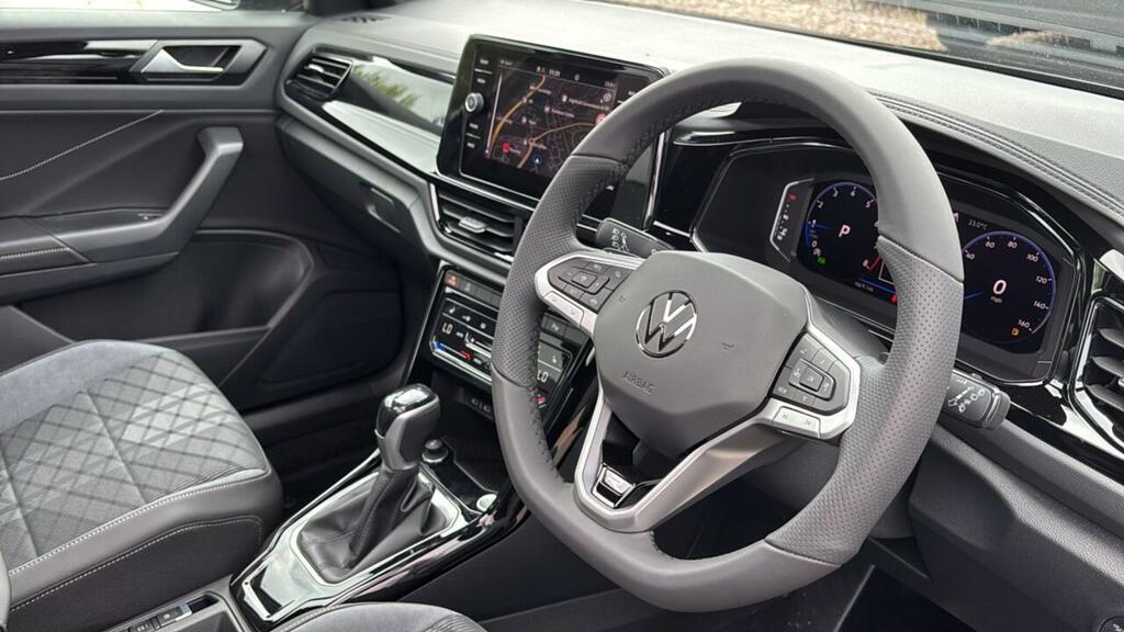 Volkswagen T-Roc 1.5 Tsi Black Edition Plus Dsg 150 Ps Black #6