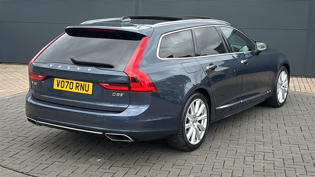 Volvo V90 D4 R-design Plus Black #17