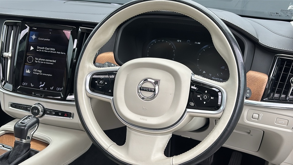 Volvo V90 D4 R-design Plus Black #14