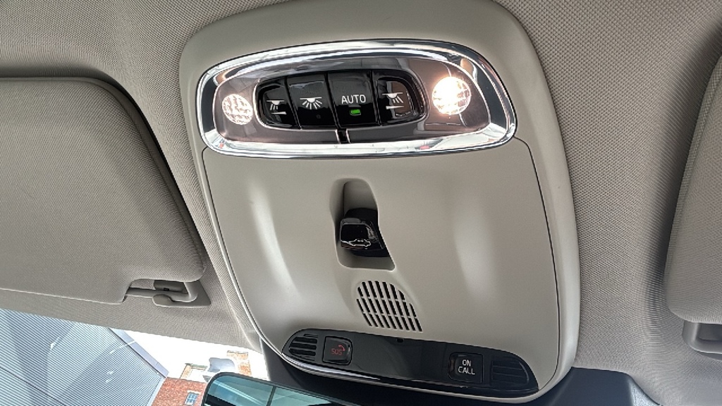 Volvo V90 D4 R-design Plus Black #18