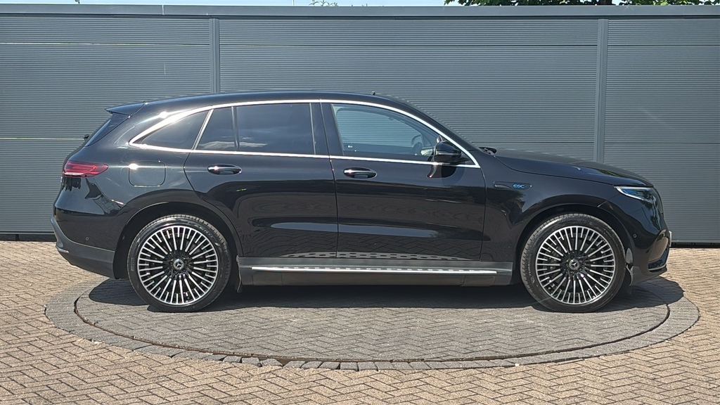 Mercedes-Benz EQC Eqc 400 300Kw Amg Line Premium Plus 80Kwh Black #4